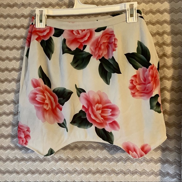 Floral Two Piece Set - Picture 2 of 11